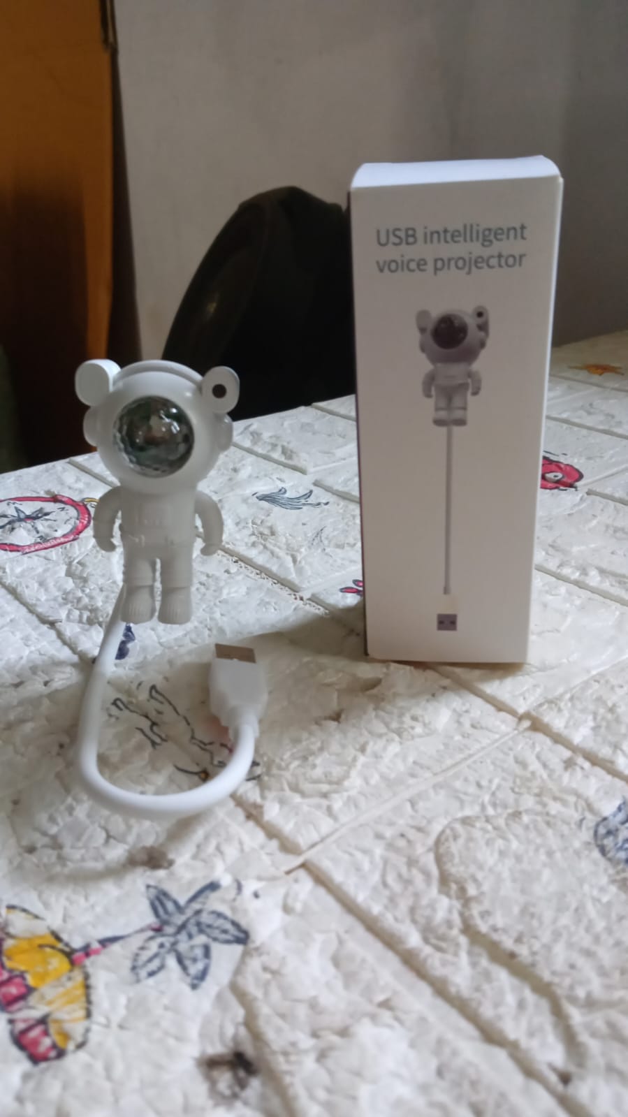 8473 USB Intelligent Voice Projector Astro Night Light Projector, Galaxy Light Star Projector, Cartoon Light, LED Light, Desk Lamp, Mini Night Light, Cartoon Reading Lamp, USB Port for Kids Room Adults Bedroom Party Gaming Room 8473 USB Intelligent Voice Projector Astro Night Light Projector, Galaxy Light Star Projector, Cartoon Light, LED Light, Desk Lamp, Mini Night Light, Cartoon Reading Lamp, USB Port for Kids Room Adults Bedroom Party Gaming Room
